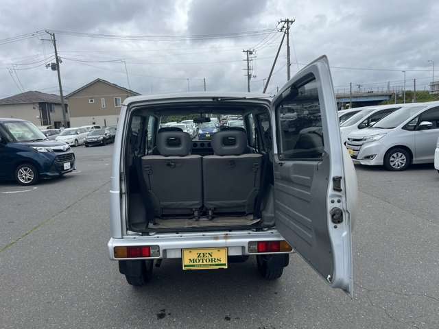 Suzuki Jimny 9