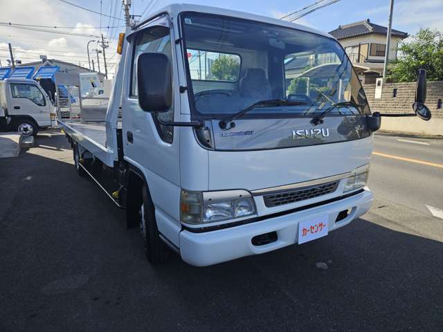 Isuzu Elf 3