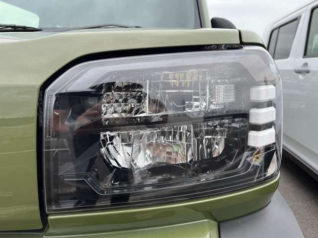 Daihatsu Taft 9