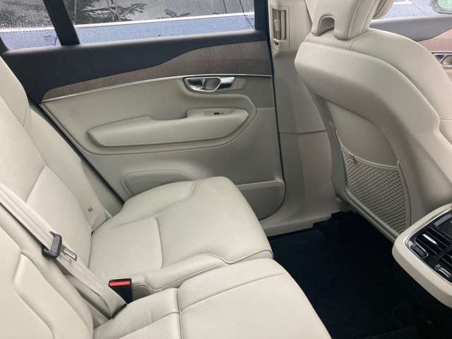 Volvo XC90 10