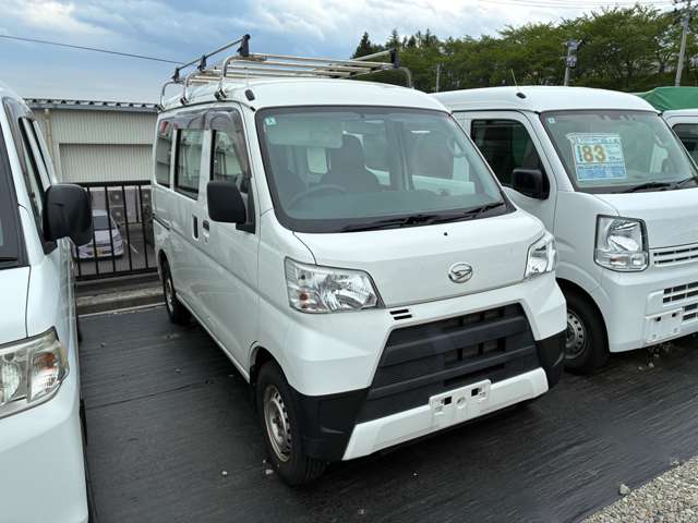 Daihatsu Hijet Cargo 9