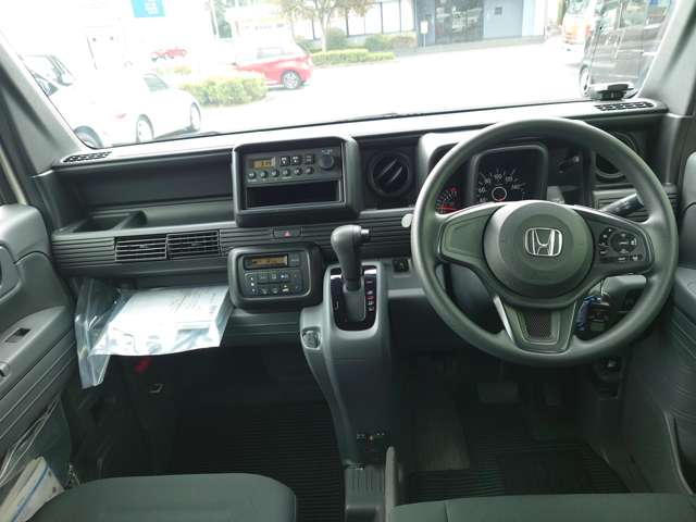 Honda N-VAN 9