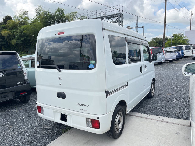 Suzuki Every 9