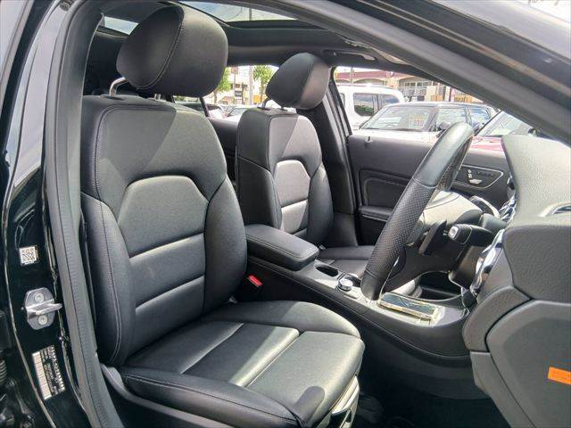 Mercedes-Benz GLA-Class 7