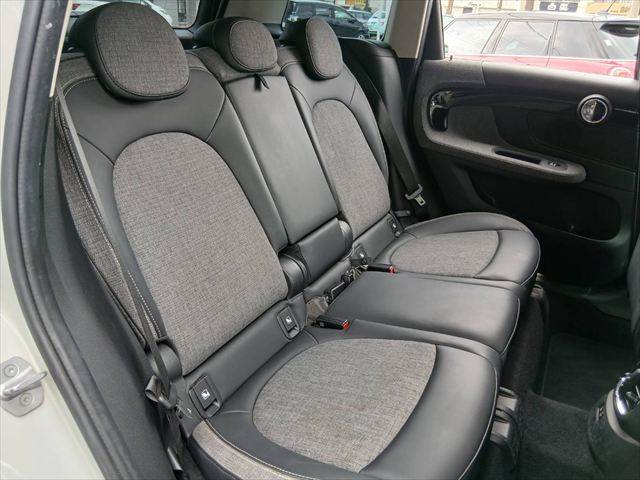 MINI Crossover 8