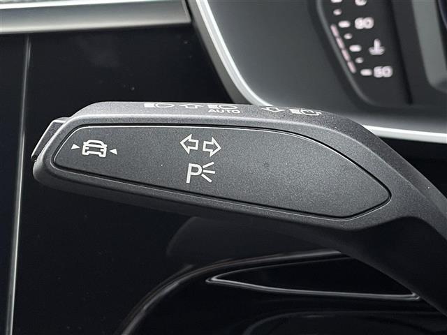 Audi Q3 12