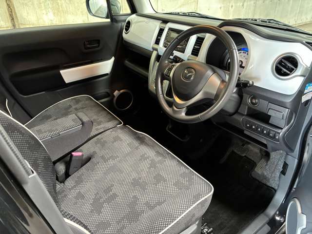 Mazda Flair Crossover 4