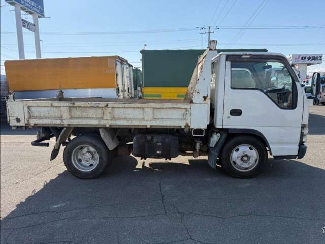 Isuzu Elf 12