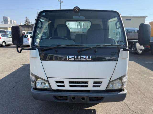 Isuzu Elf 3