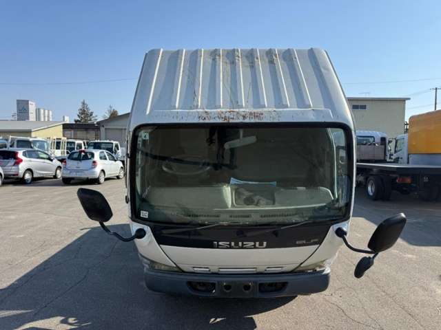 Isuzu Elf 4