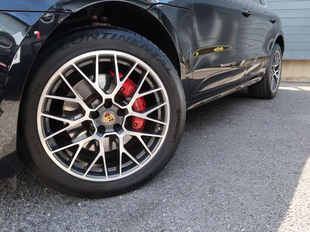Porsche Macan 3