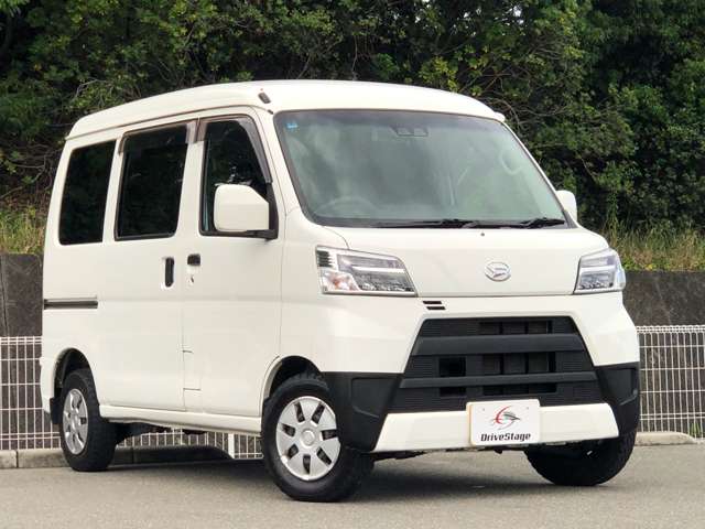 Daihatsu Hijet Cargo 3