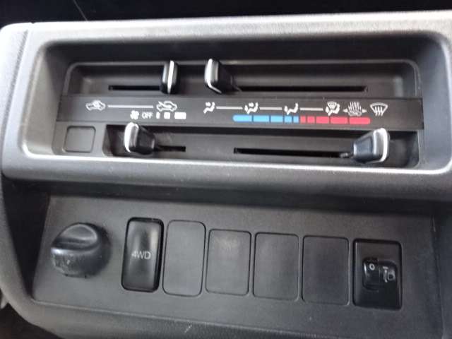 Toyota Pixis Truck 11