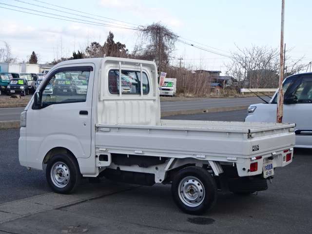 Toyota Pixis Truck 8