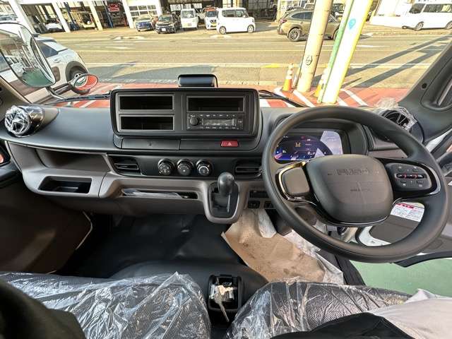 Mitsubishi Fuso Canter 6