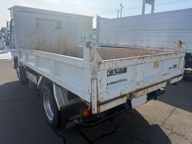 Isuzu Elf 11