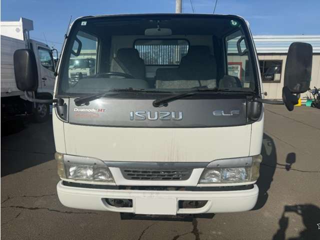 Isuzu Elf 3