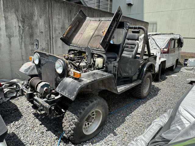 Mitsubishi Jeep 7