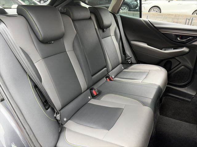 Subaru Legacy Outback 10