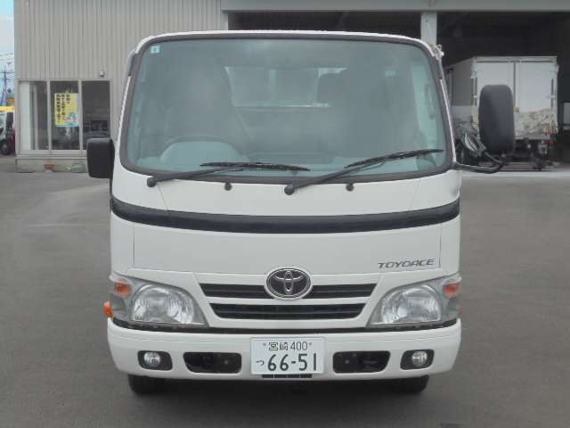 Toyota Toyoace 12