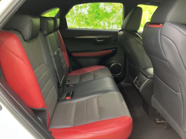 Lexus NX 7