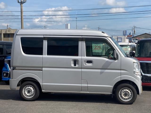 Nissan NV100 Clipper 2