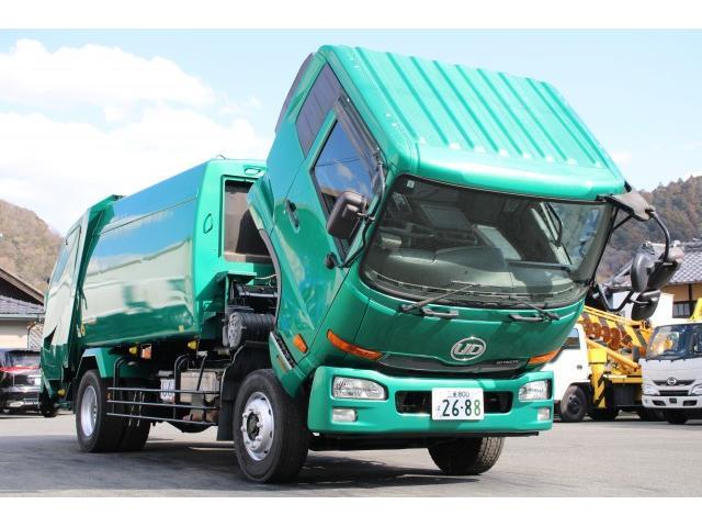 UD Trucks Condor 9