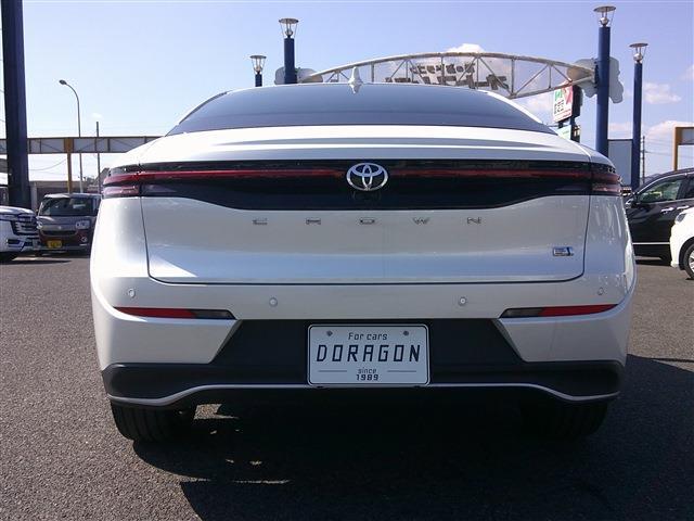 Toyota Crown Crossover 4
