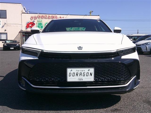 Toyota Crown Crossover 8