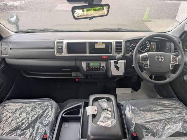 Toyota Hiace 11