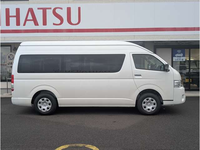 Toyota Hiace 5