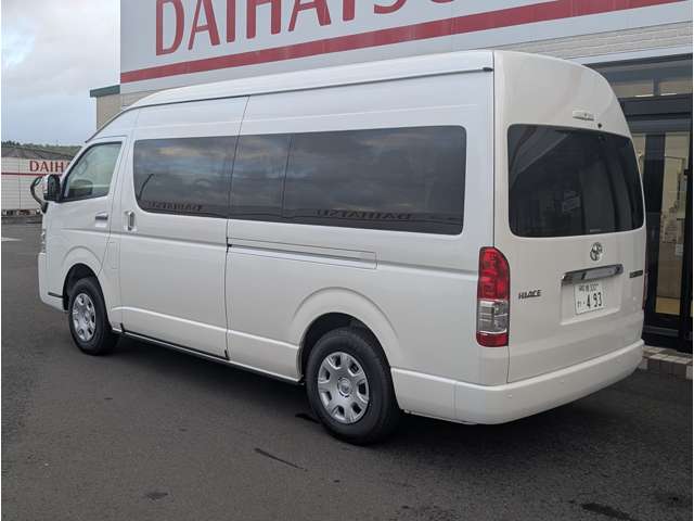 Toyota Hiace 9