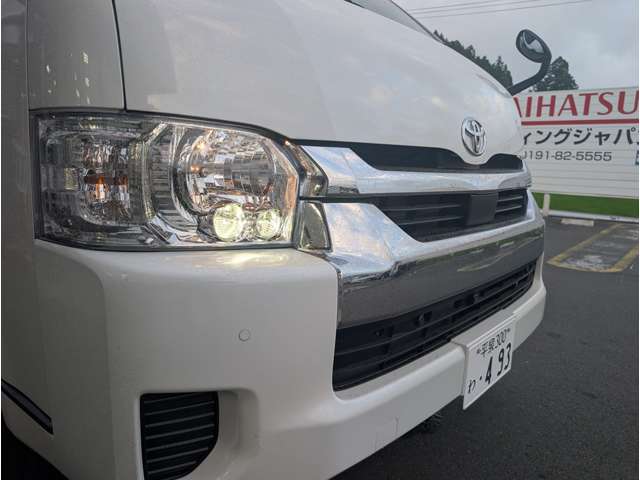 Toyota Hiace 10