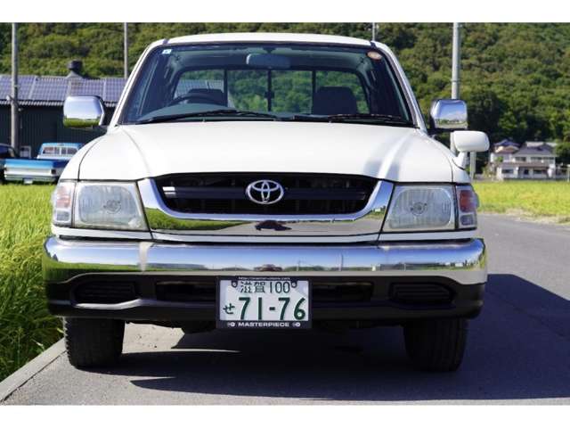 Toyota Hilux 3