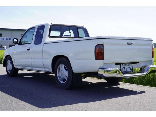 Toyota Hilux 6