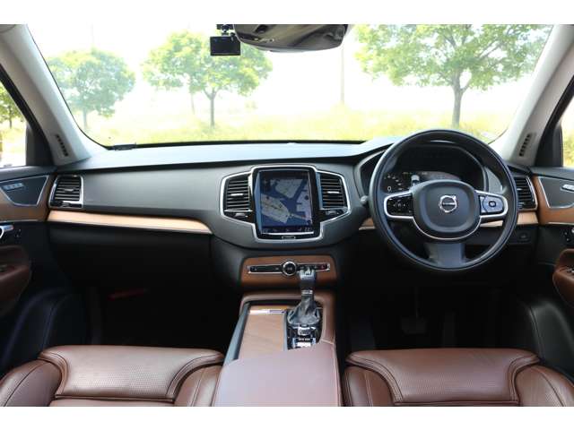 Volvo XC90 11