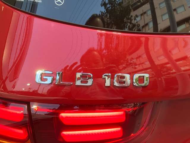Mercedes-Benz GLB 12