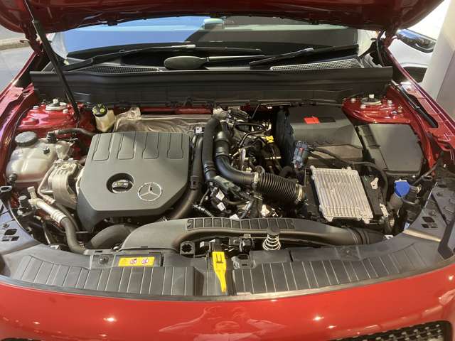 Mercedes-Benz GLB 6