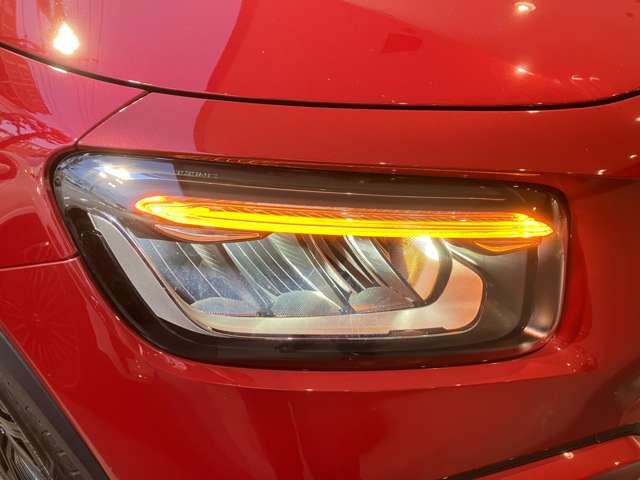 Mercedes-Benz GLB 7