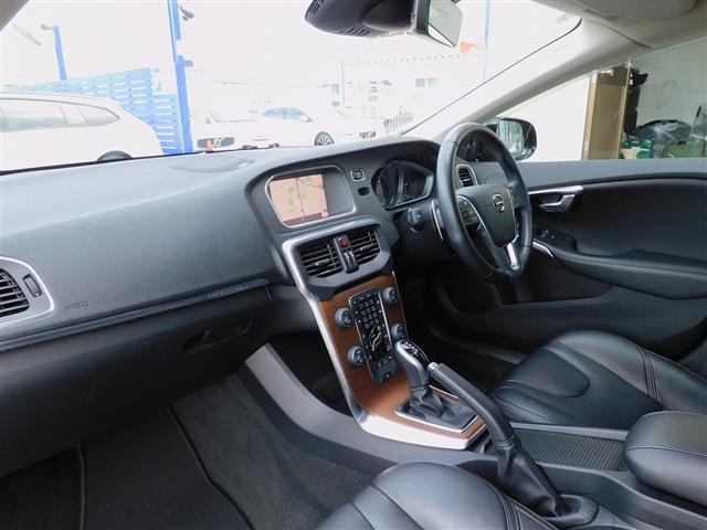 Volvo V40 Cross Country 4