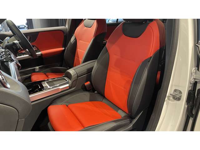 Mercedes-Benz GLB 12