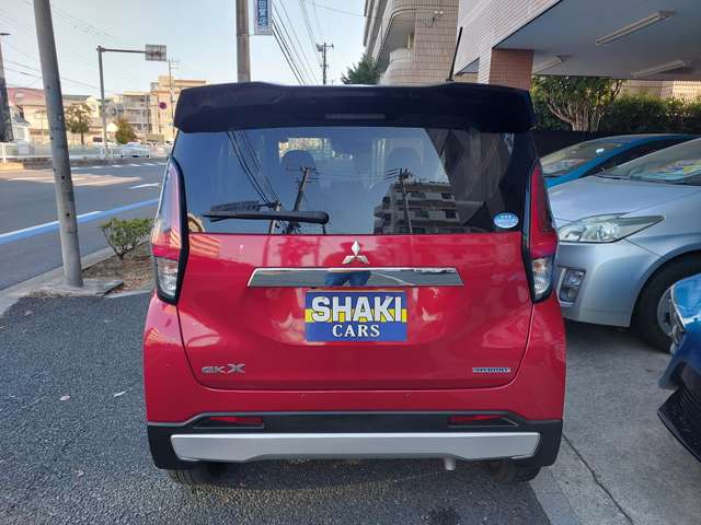 Mitsubishi eK X 6