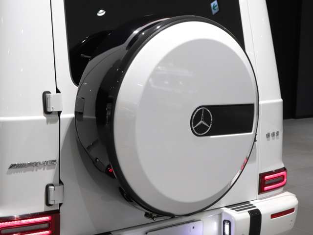Mercedes-Benz G-Class 2