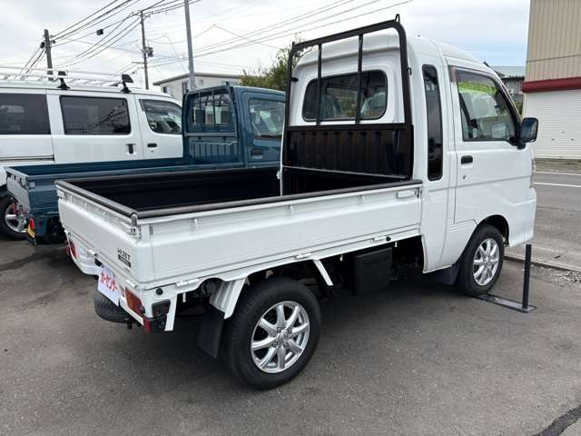 Daihatsu Hijet Truck 4