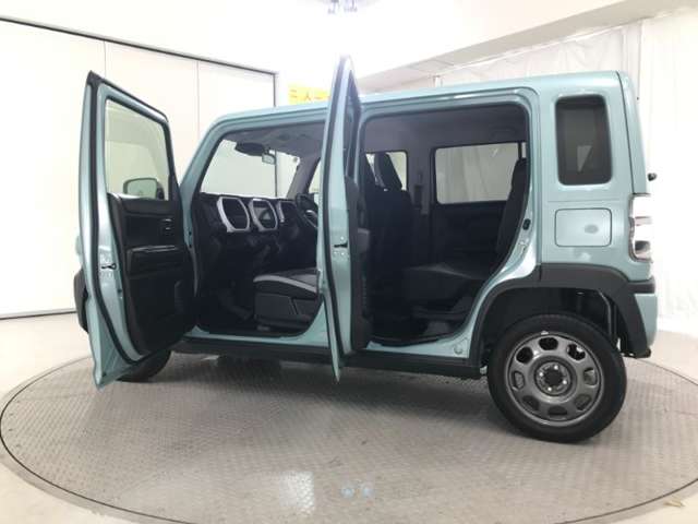 Mazda Flair Crossover 10