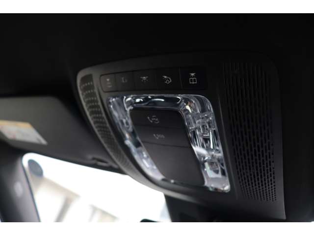 Mercedes-Benz GLB 6