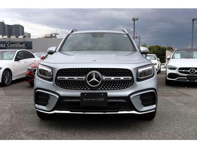Mercedes-Benz GLB 8