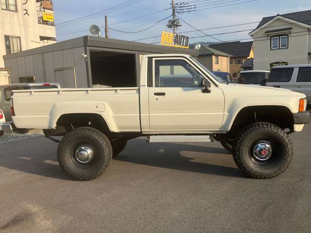 Toyota Hilux 5