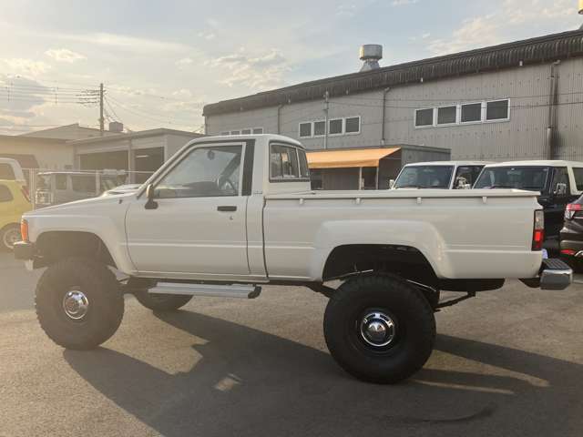 Toyota Hilux 6