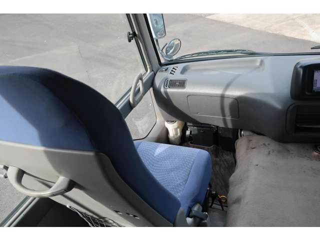 Hino Liesse II 11